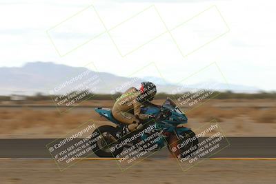 media/Sep-10-2022-SoCal Trackdays (Sat) [[a5bf35bb4a]]/Turn 2 (1pm)/